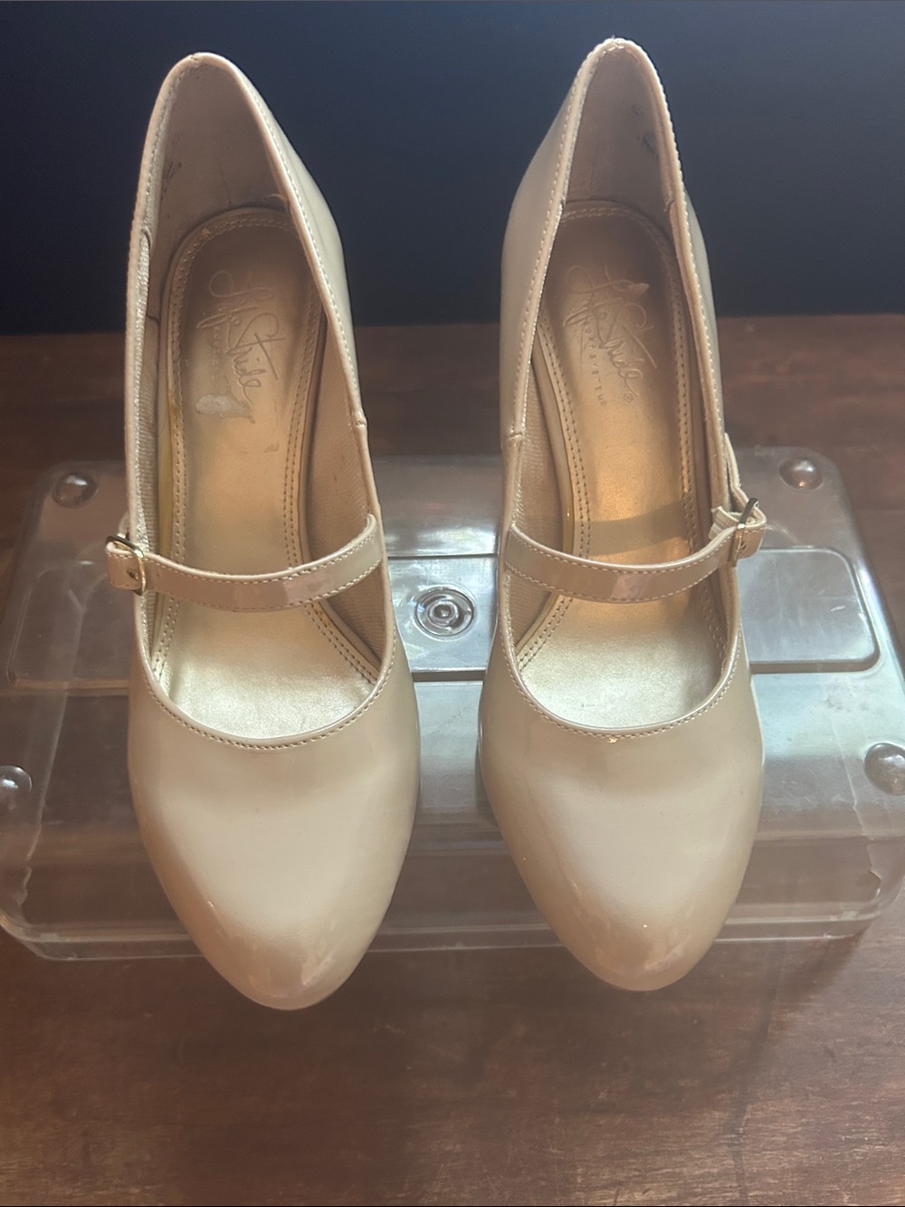 Classic Mary Jane Pumps in Nude Cream - Women's Dress Heels Size 6.5 M